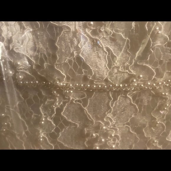 David's bridal gown worn once been cleaned. - Picture 9 of 14